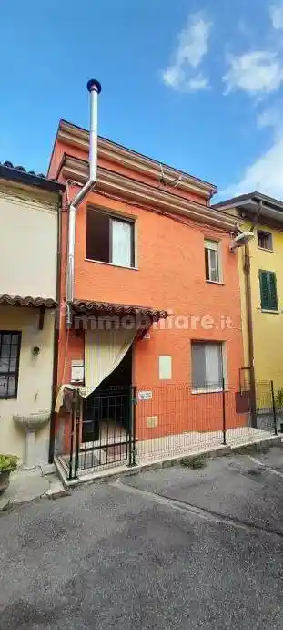 Villa in vendita a Castel San Giovanni