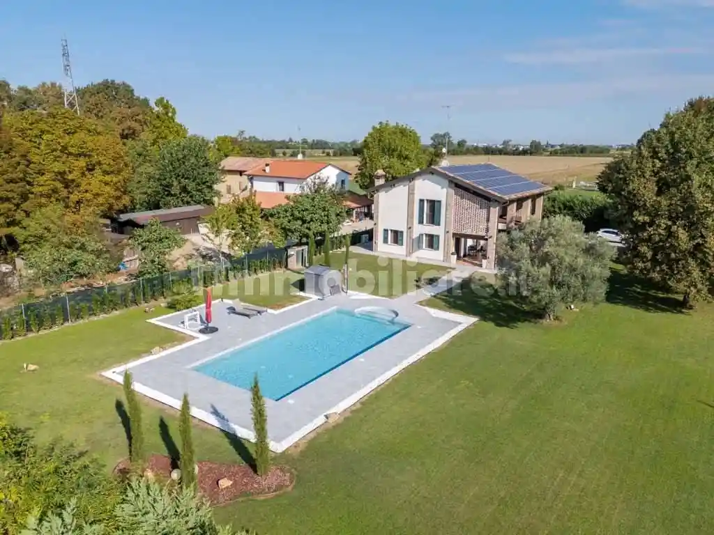 Villa in vendita a Campogalliano