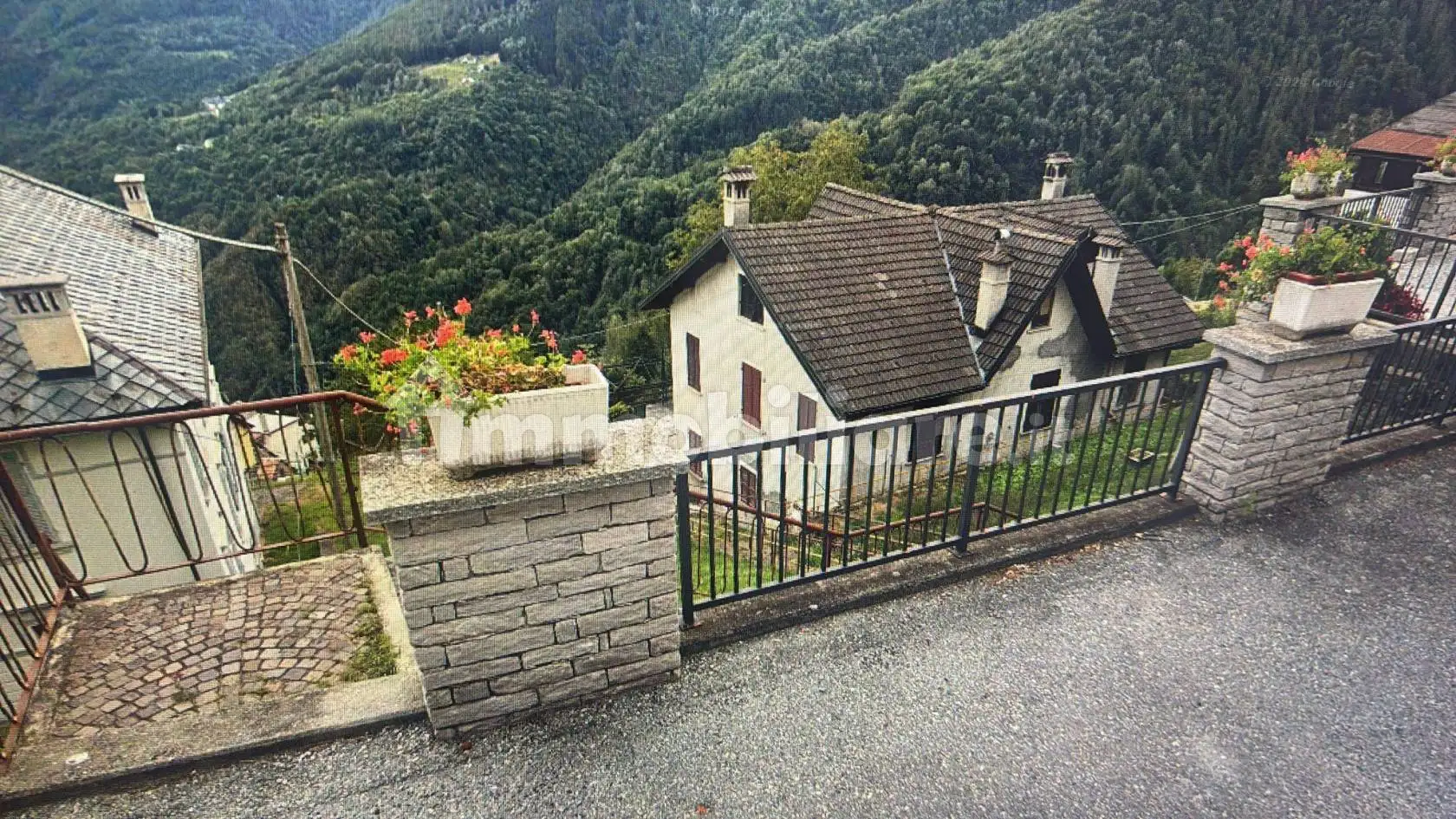 Casa indipendente in vendita a Bognanco