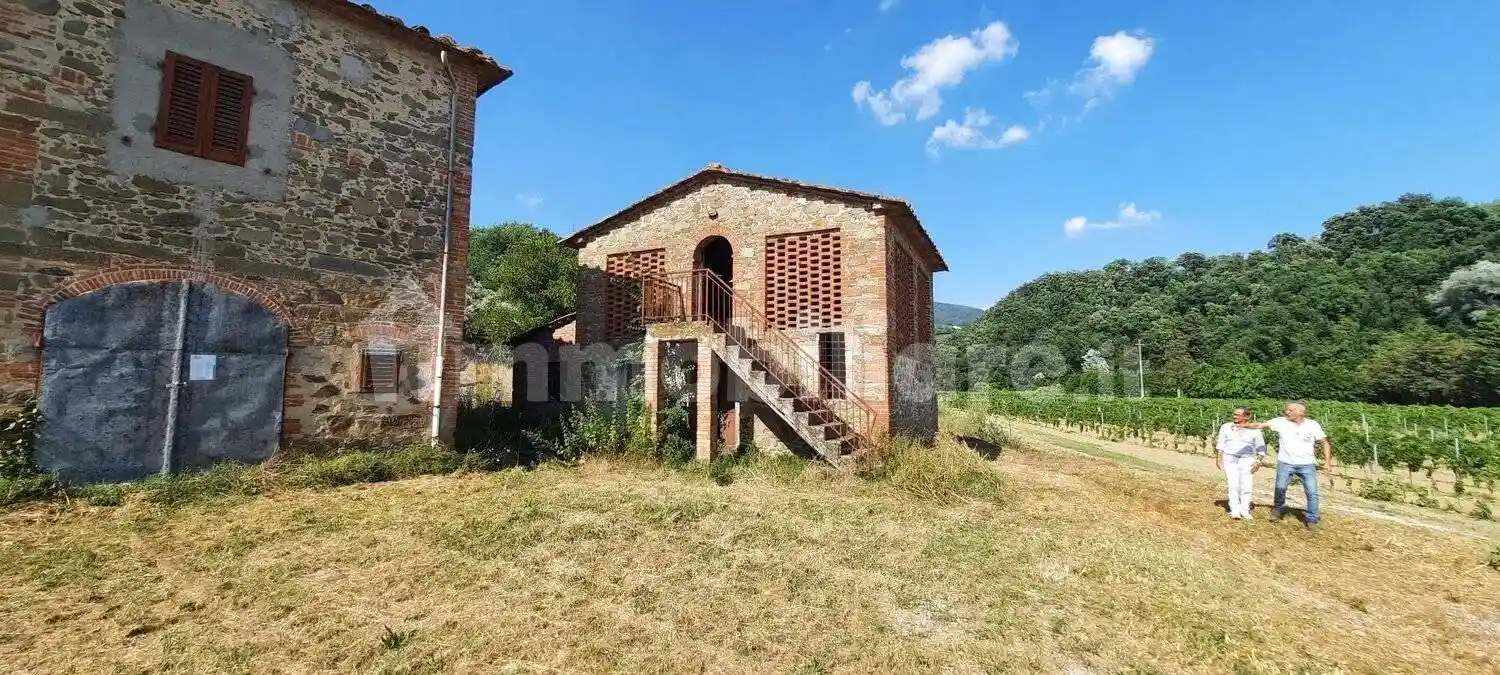Rustico - Casale in vendita a Vinci