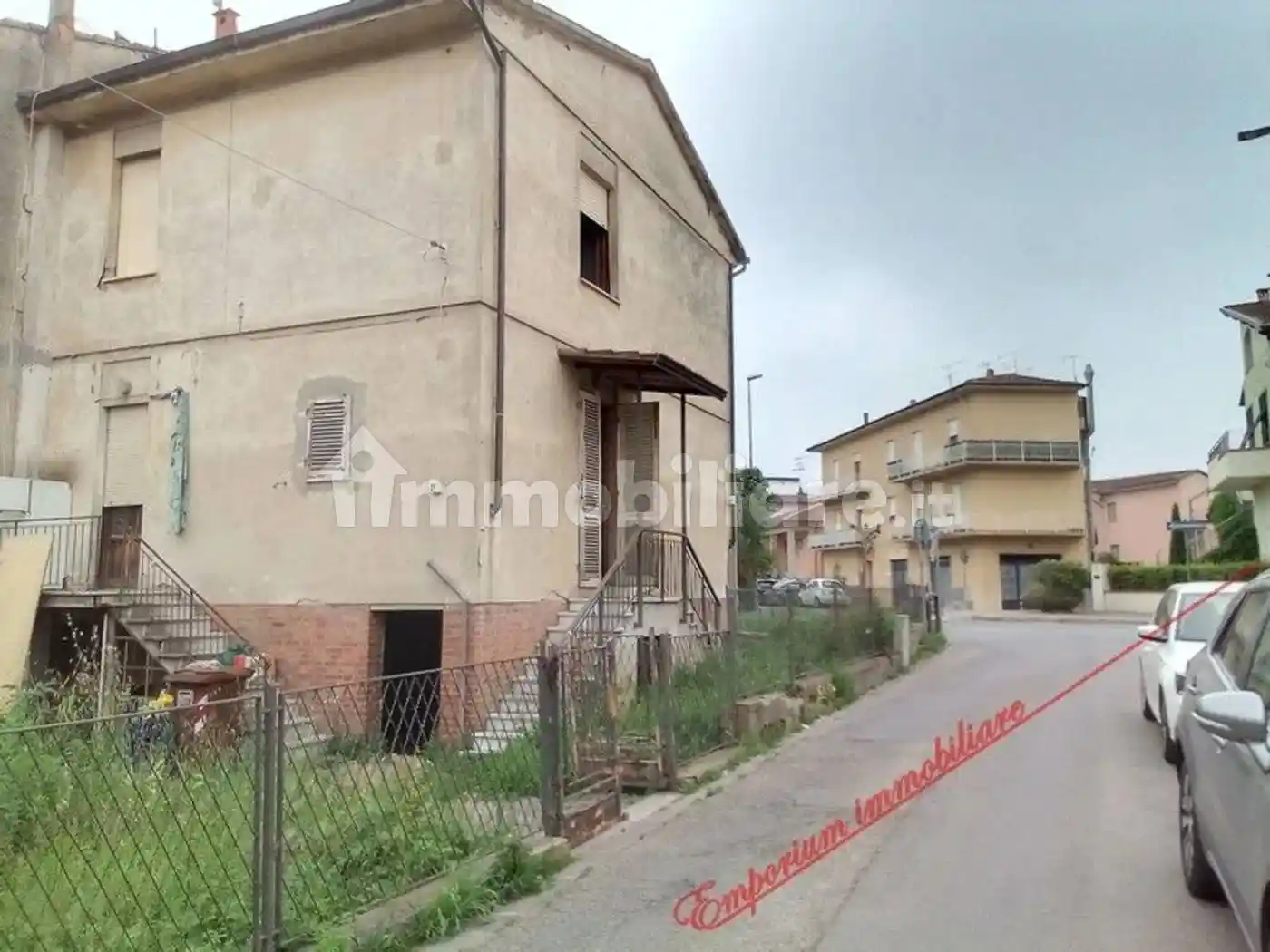 Villa in vendita a Capraia e Limite