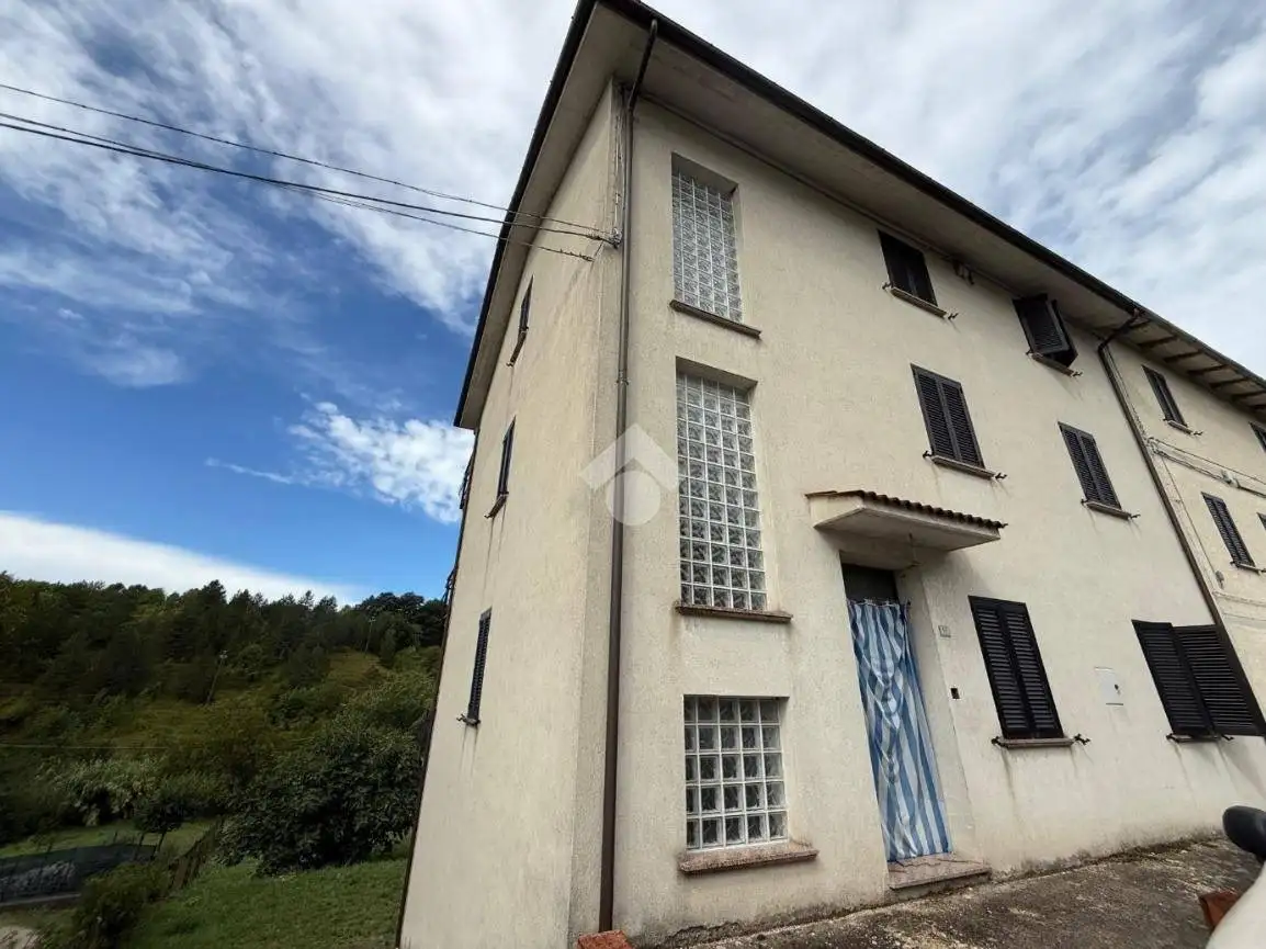 Casa indipendente in vendita a Scheggia e Pascelupo