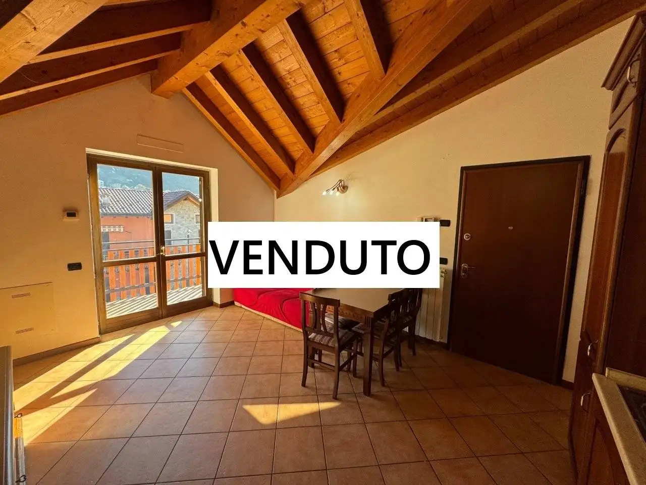 Appartamento in vendita a Introbio