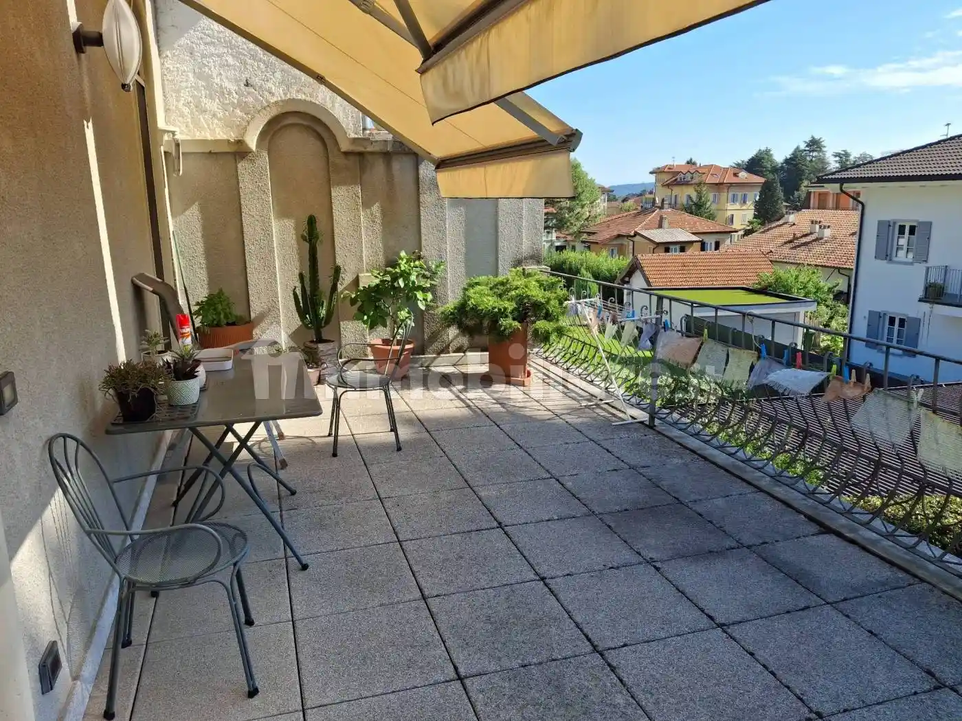 Casa indipendente in vendita a Arona