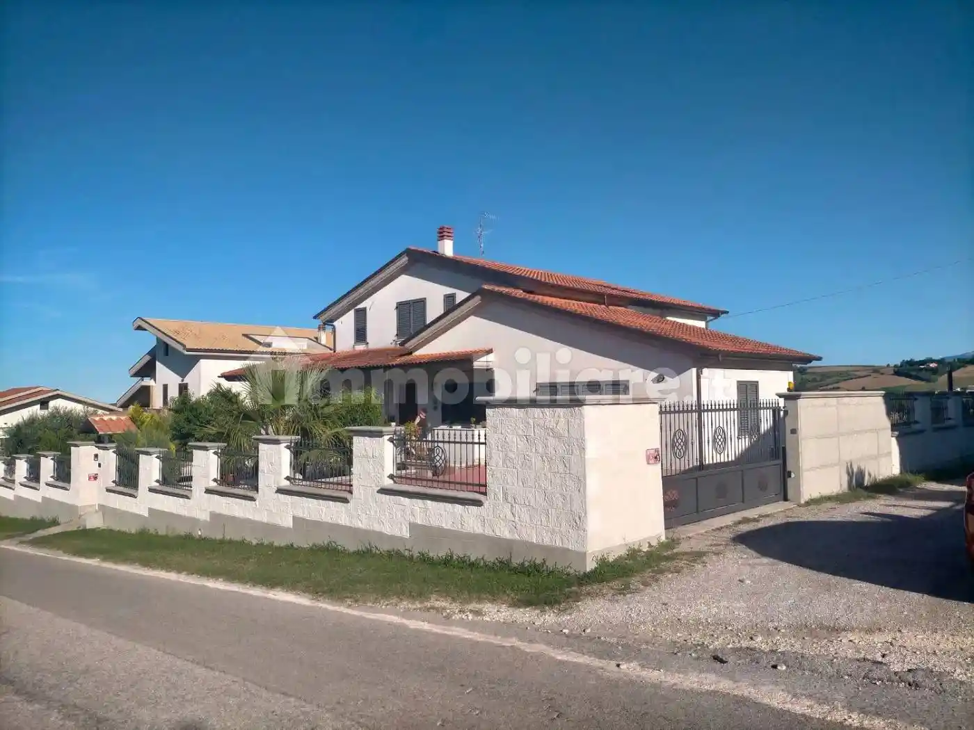 Villa unifamiliare Contrada Scannella Superiore, 1 /3, Loreto Aprutino - foto 3