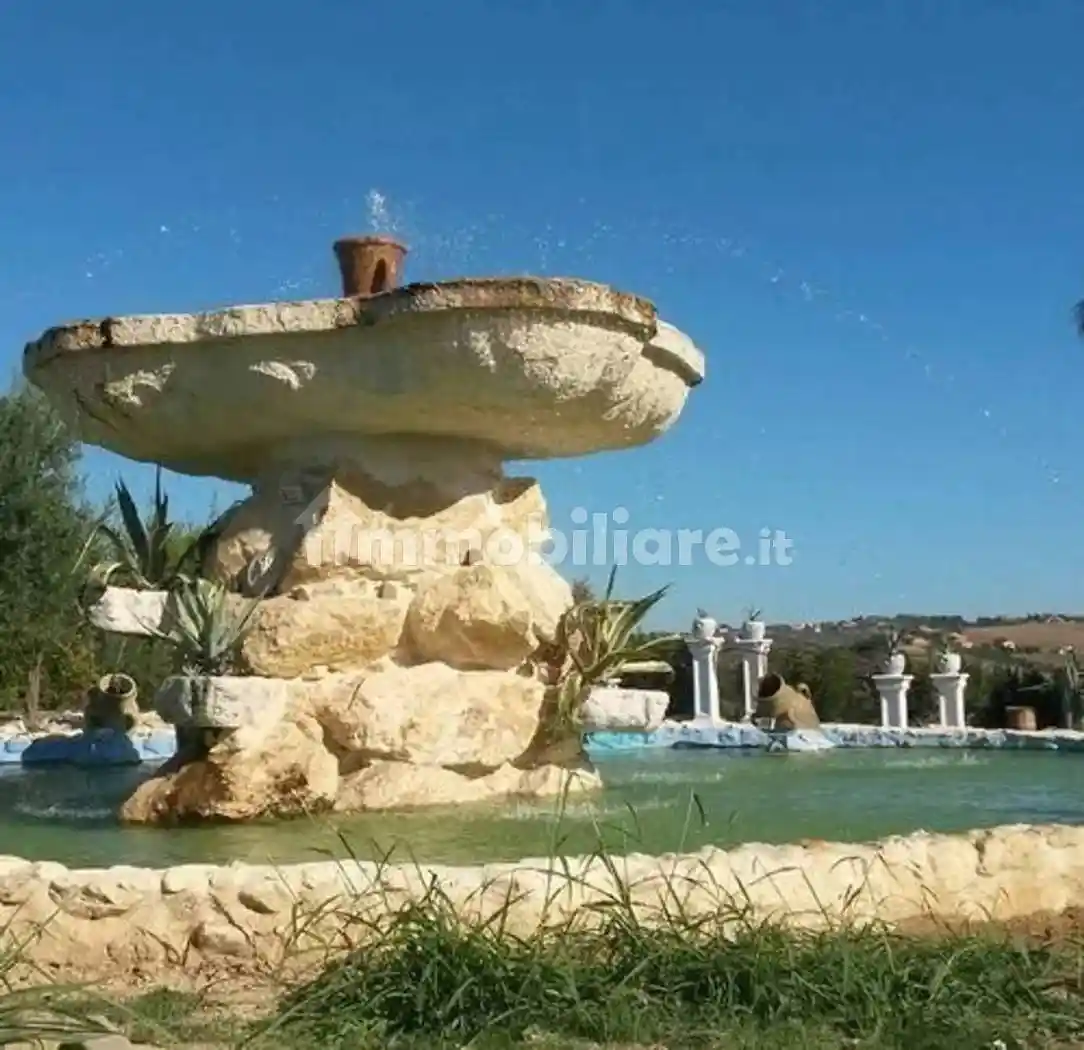 Villa unifamiliare, buono stato, 260 m², Centro, Spoltore - foto 2