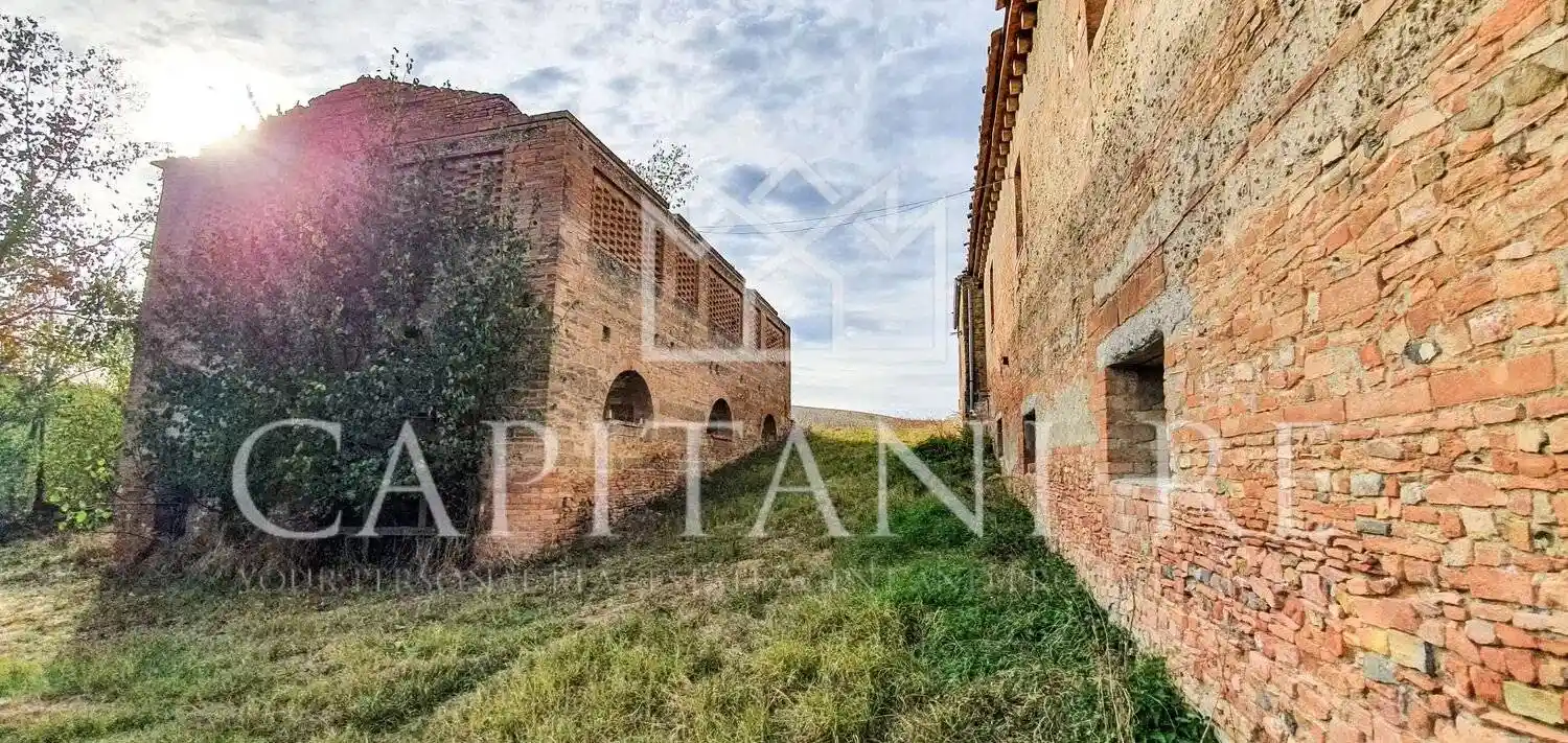 Rustico - Casale in vendita a Monteroni d'Arbia