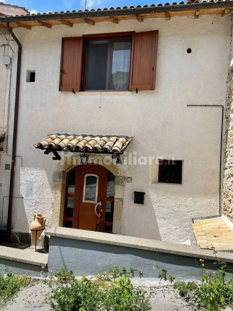 Appartamento in vendita a Leonessa