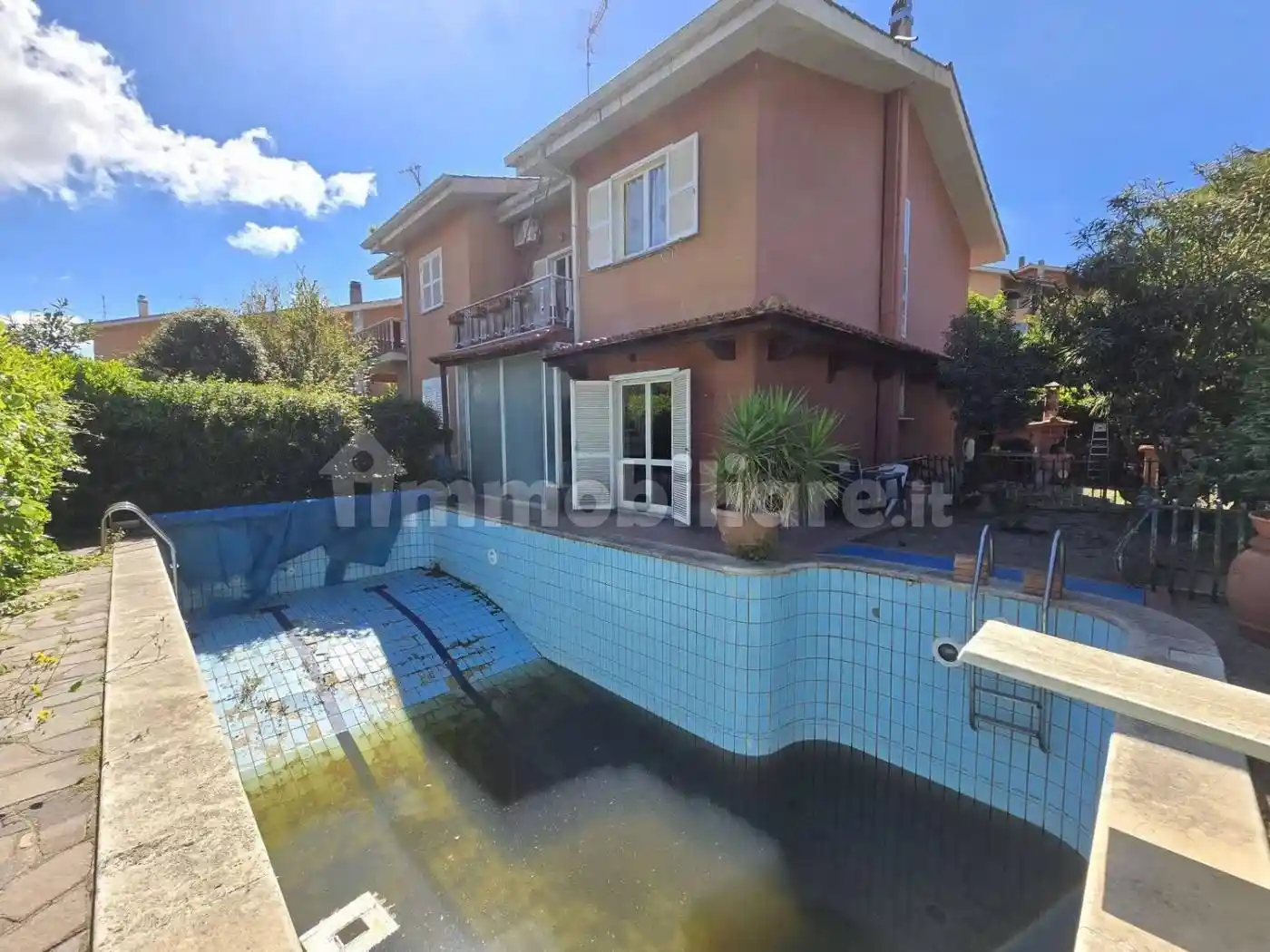 Villa in vendita a Monte Porzio Catone