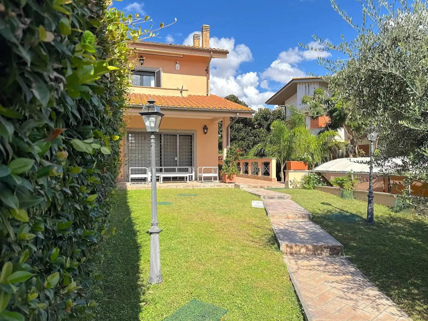 Villa in affitto a Fiumicino