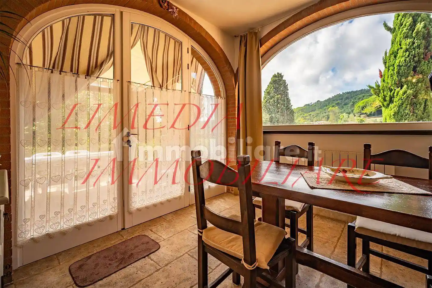 Villa in vendita a Rosignano Marittimo