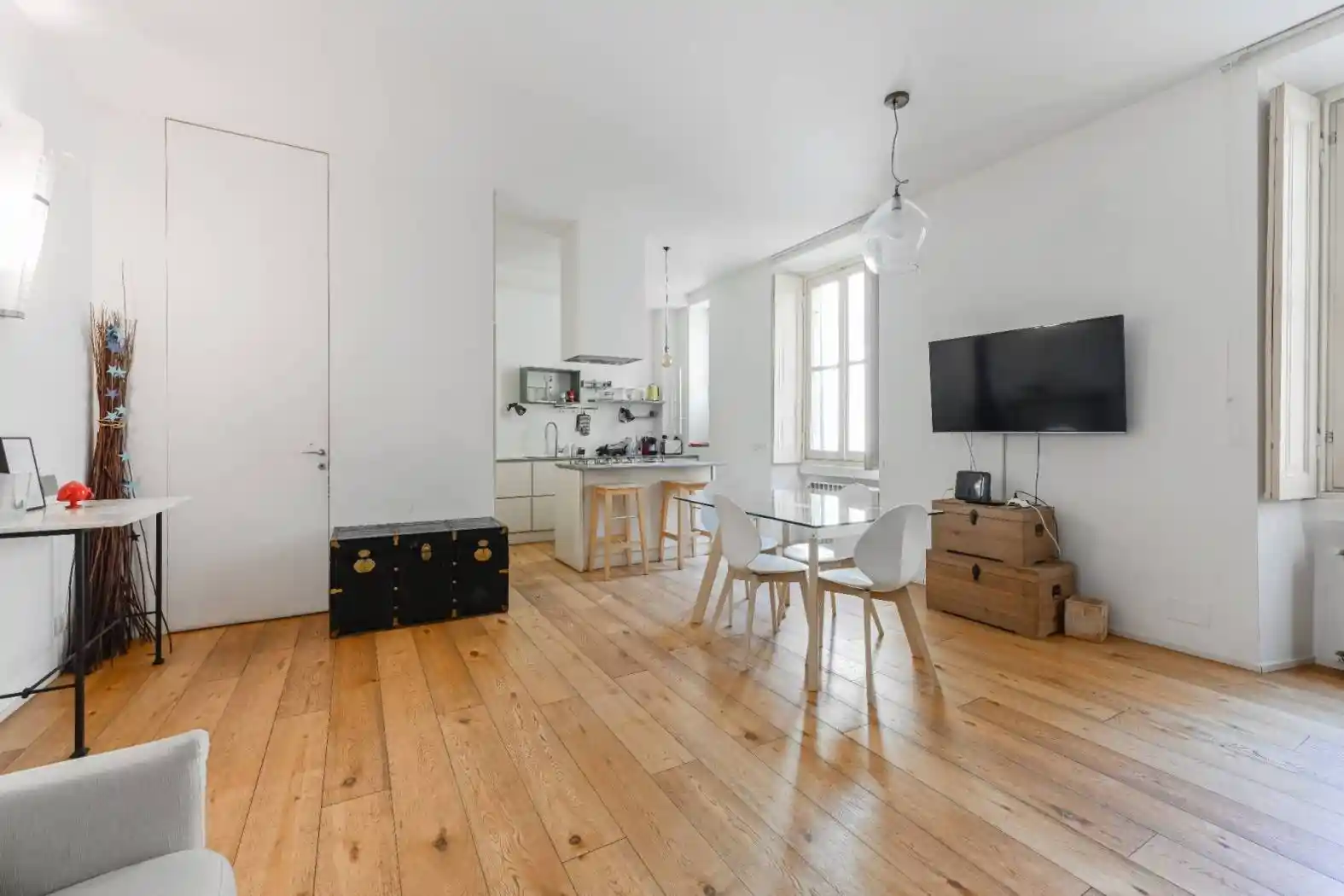 Bilocale via Giulio Tarra 6, Centrale, Milano - foto 4