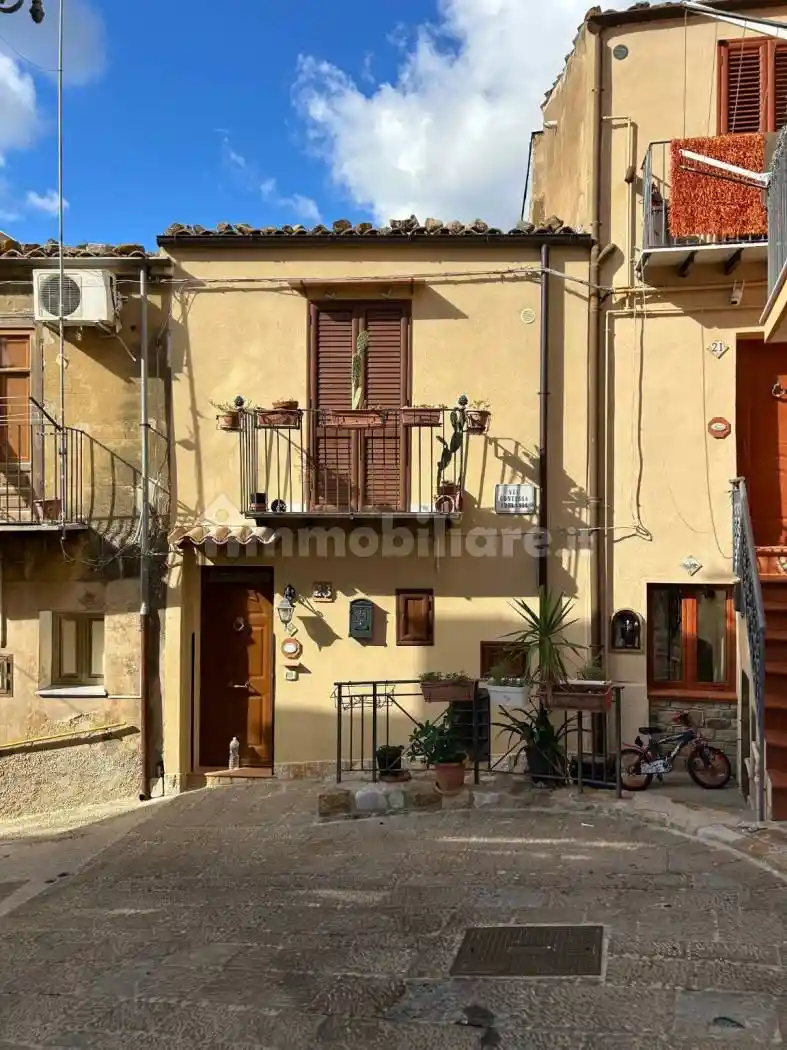 Casa indipendente in vendita a Collesano