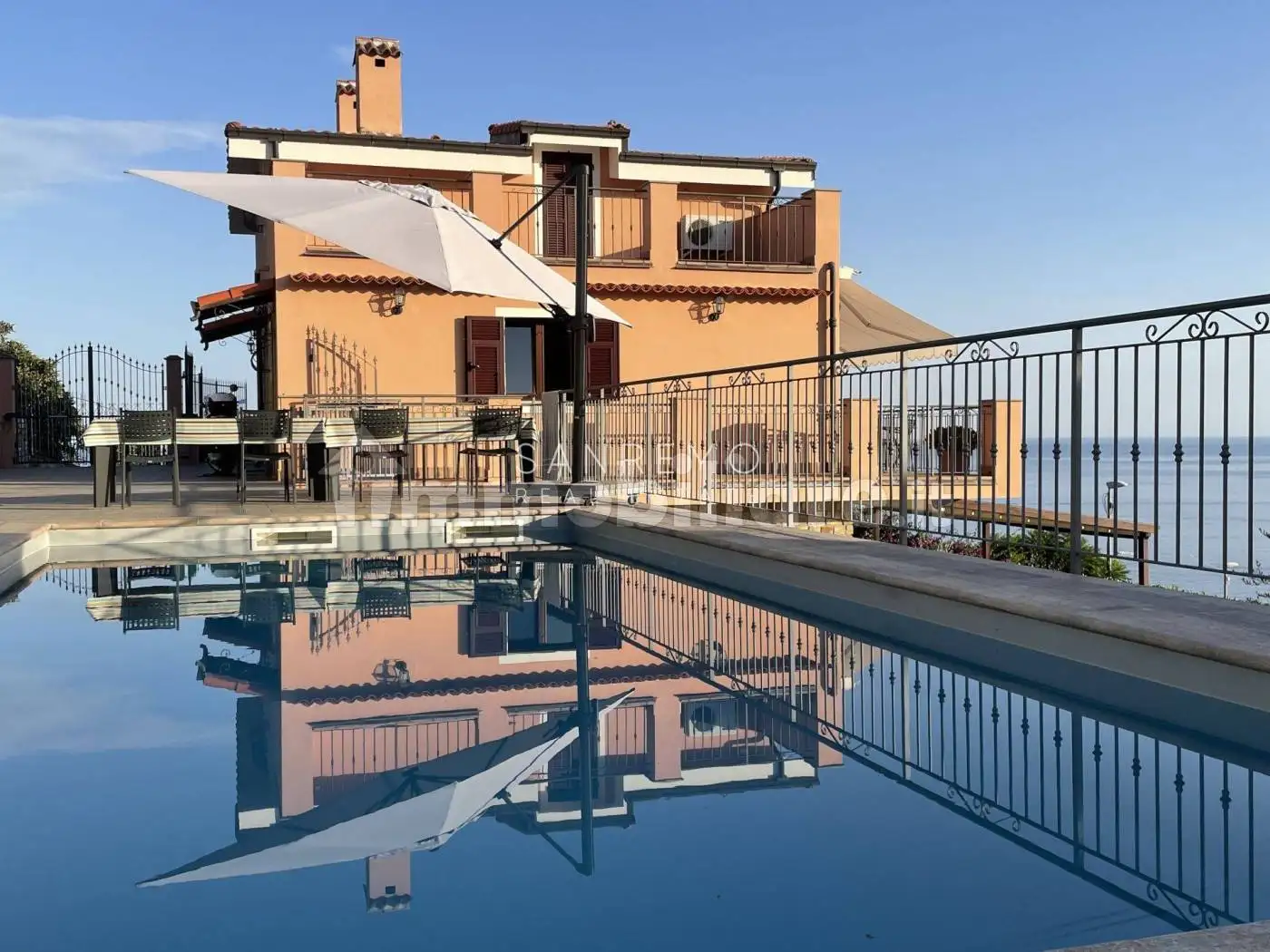 Villa in vendita a Sanremo