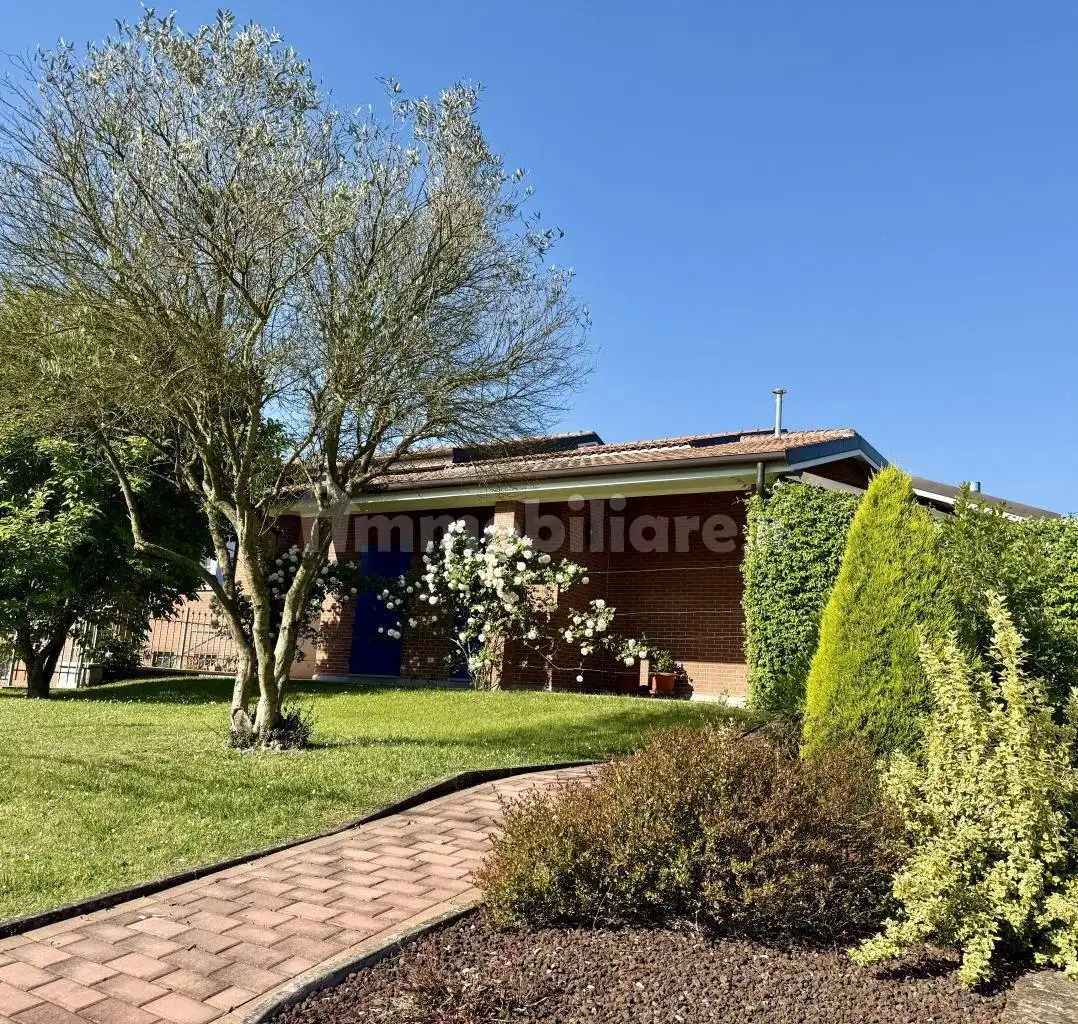 Casa indipendente in vendita a Ferrara