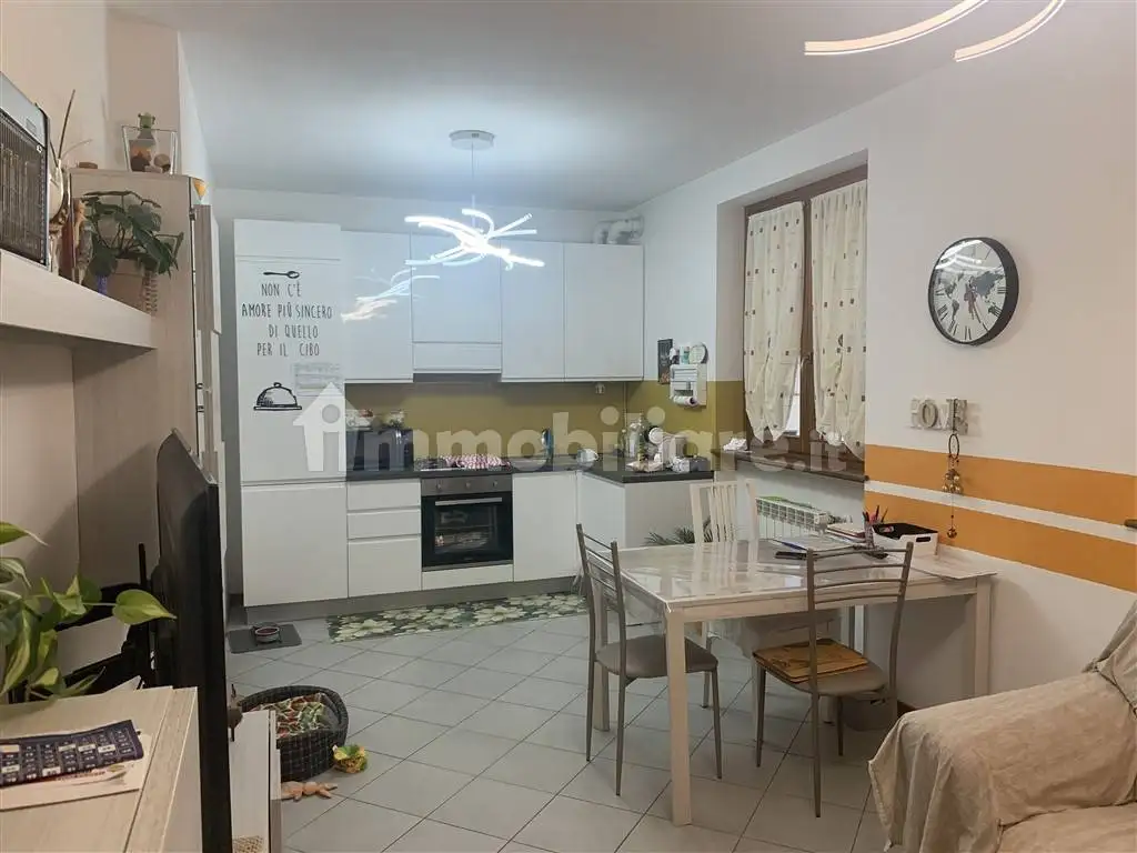 Appartamento in vendita a Cene