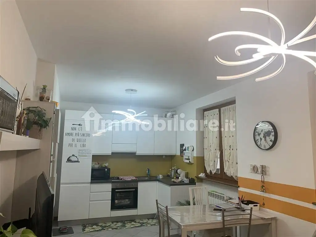 Bilocale via Ulisse Bellora, Centro, Cene - foto 2