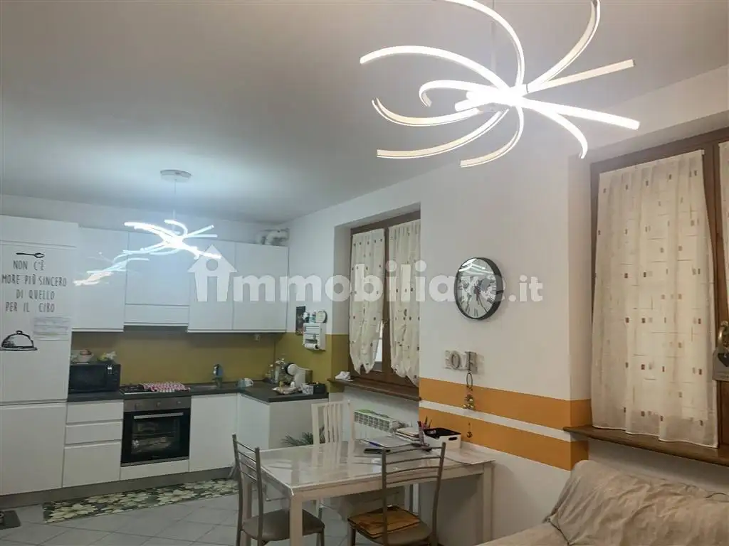 Bilocale via Ulisse Bellora, Centro, Cene - foto 3