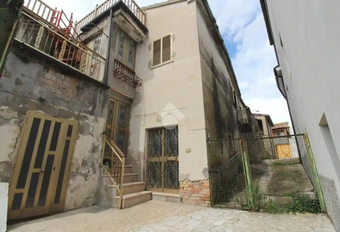 Casa indipendente in vendita a Canzano