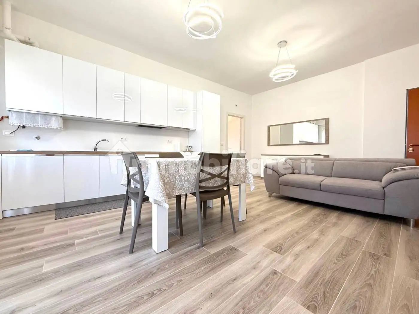 Appartamento in affitto a Sirmione