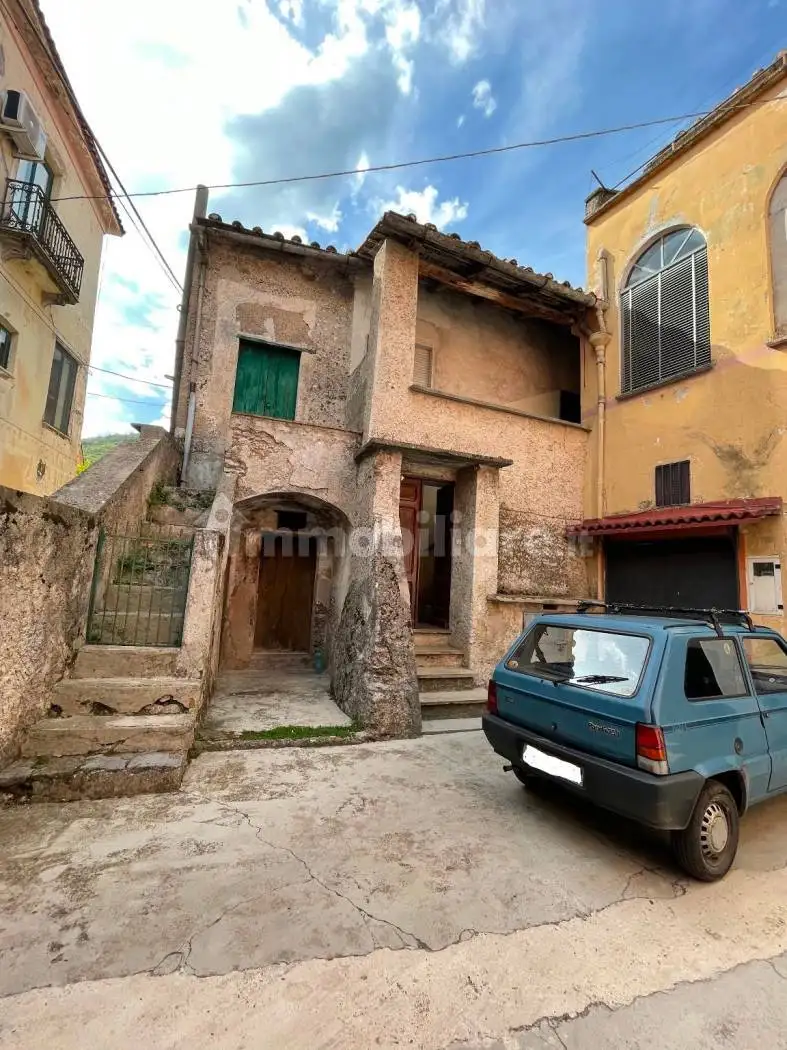 Appartamento in vendita a Giffoni Valle Piana