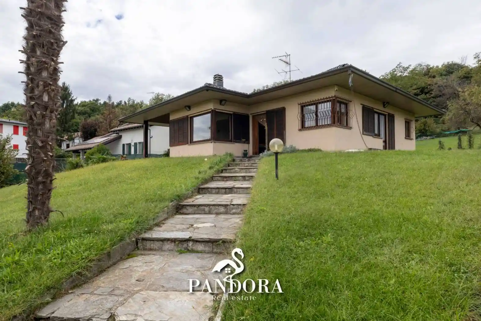 Villa in vendita a Arona