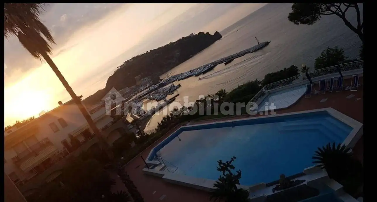 Appartamento in vendita a Lacco Ameno