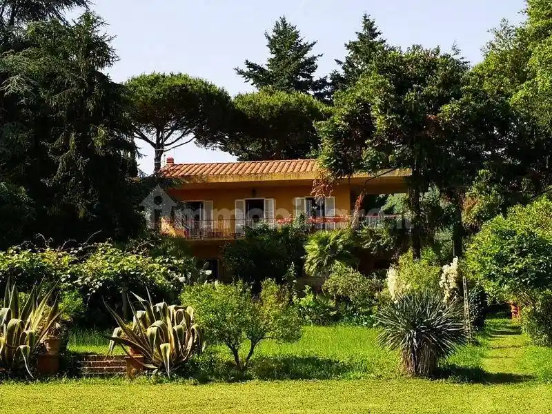 Villa in vendita a Velletri