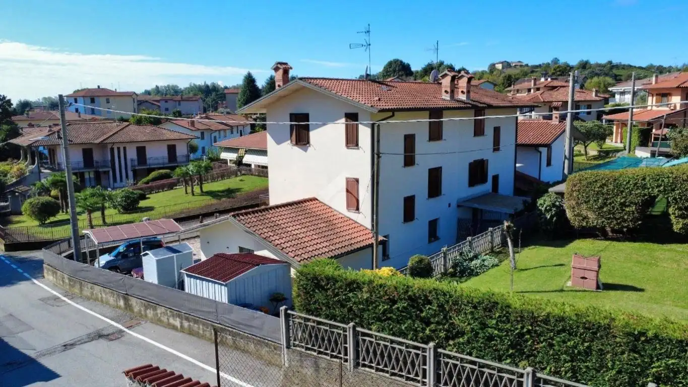 Villa in vendita a Carvico