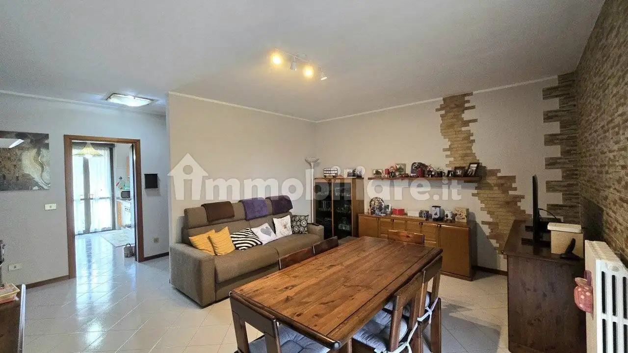 Appartamento in vendita a Zibido San Giacomo