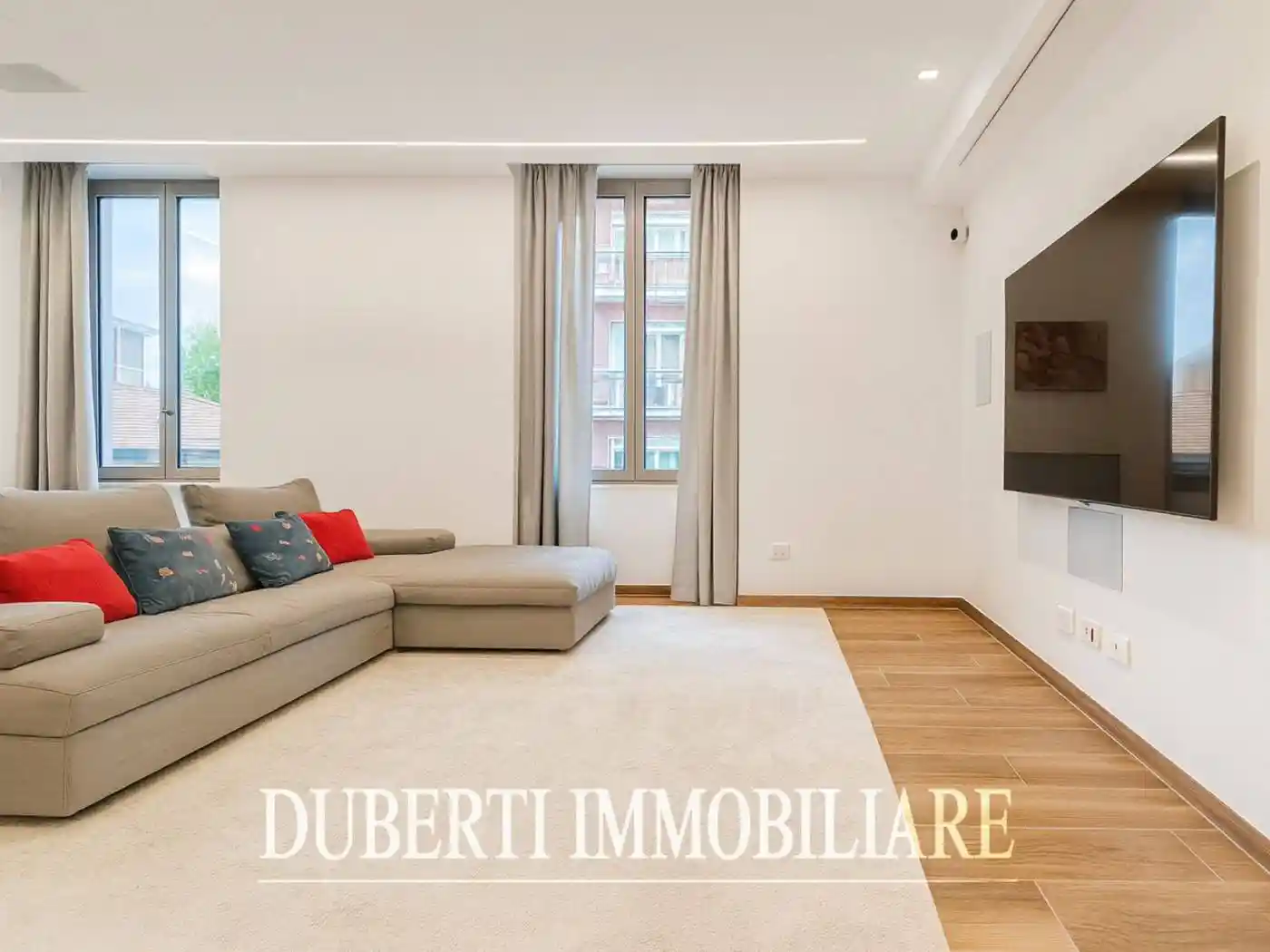 Quadrilocale via Gioacchino Rossini, Centro, Varese - foto 2