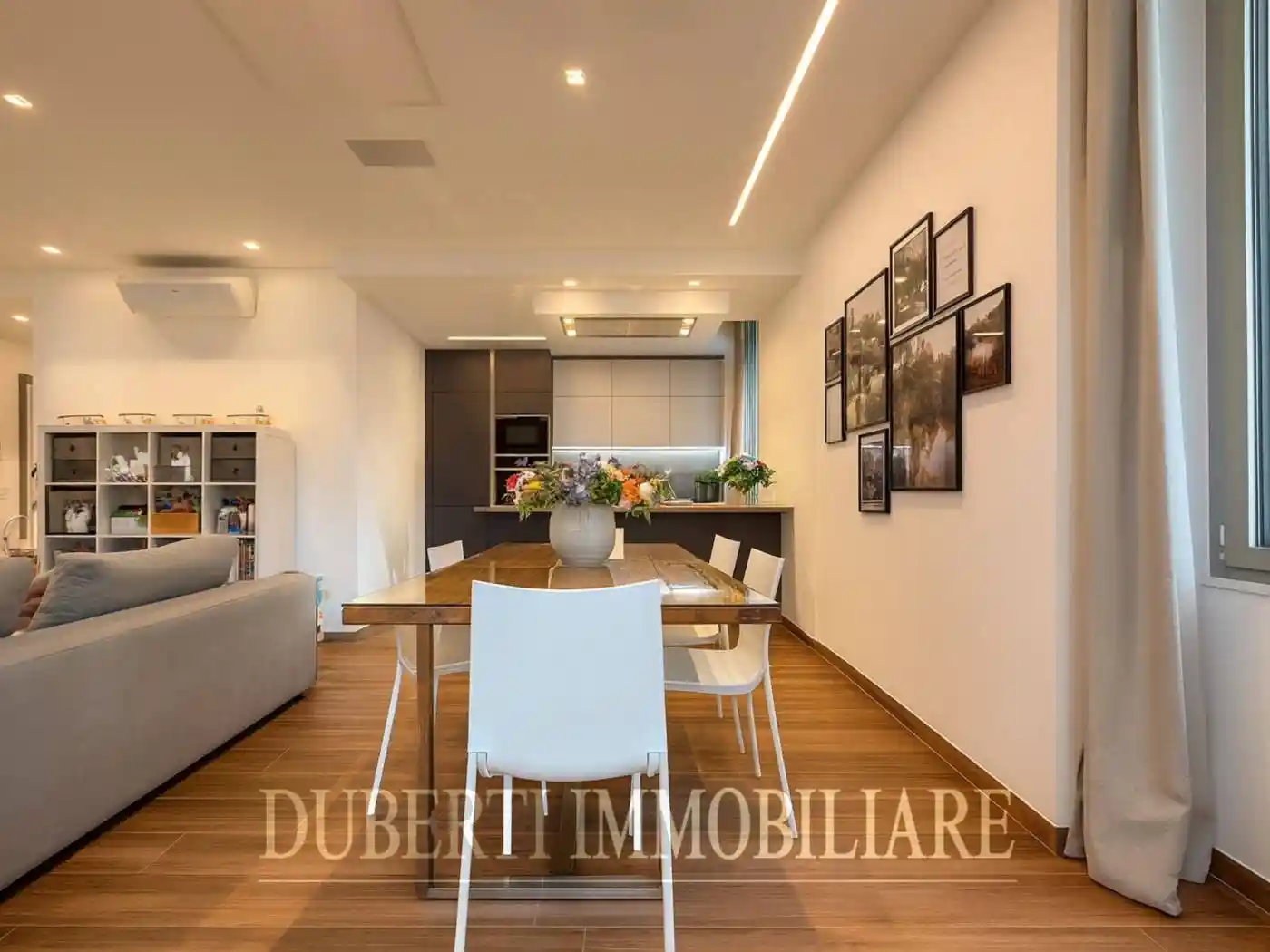 Quadrilocale via Gioacchino Rossini, Centro, Varese - foto 5