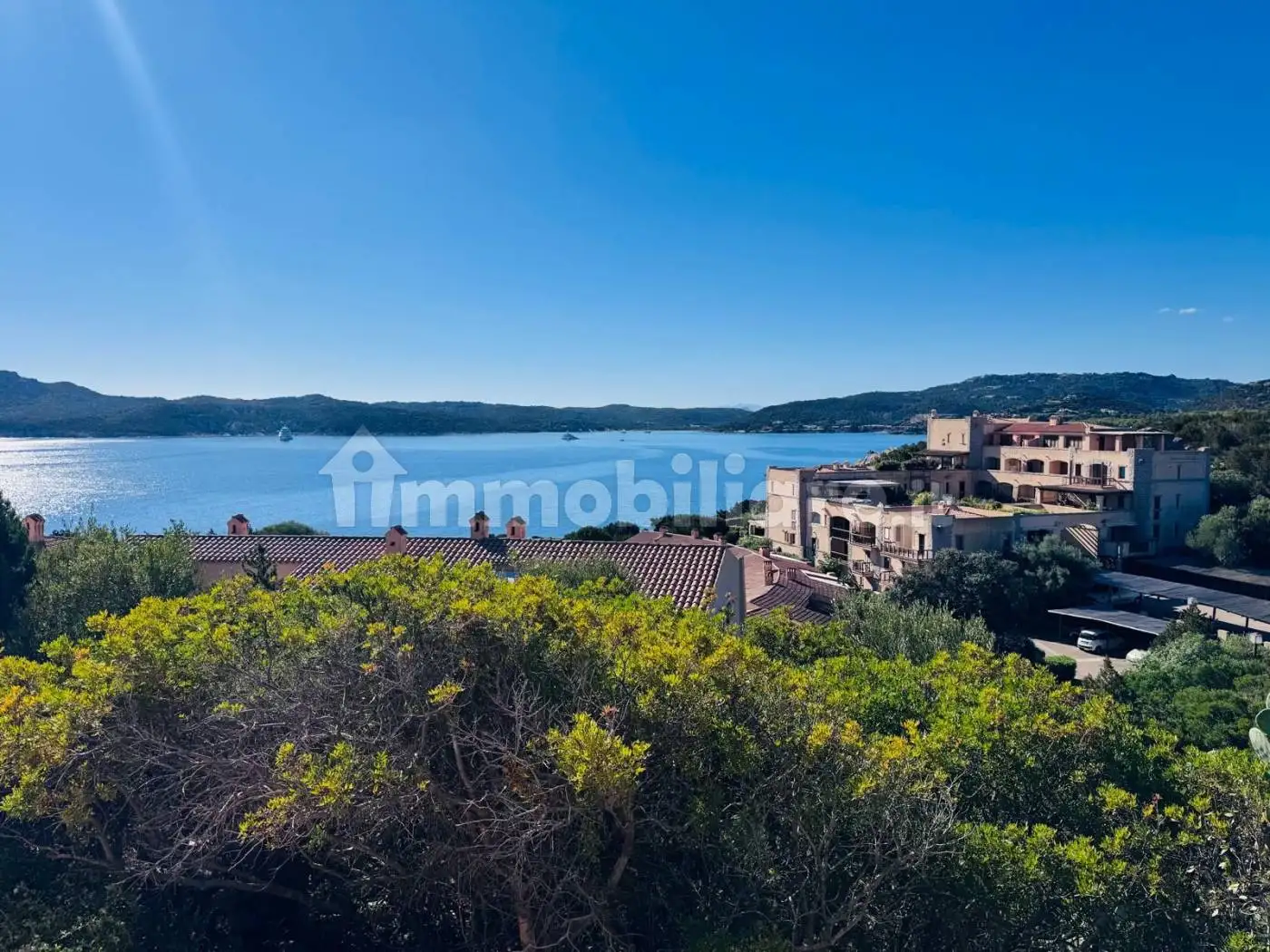 Appartamento in vendita a Arzachena