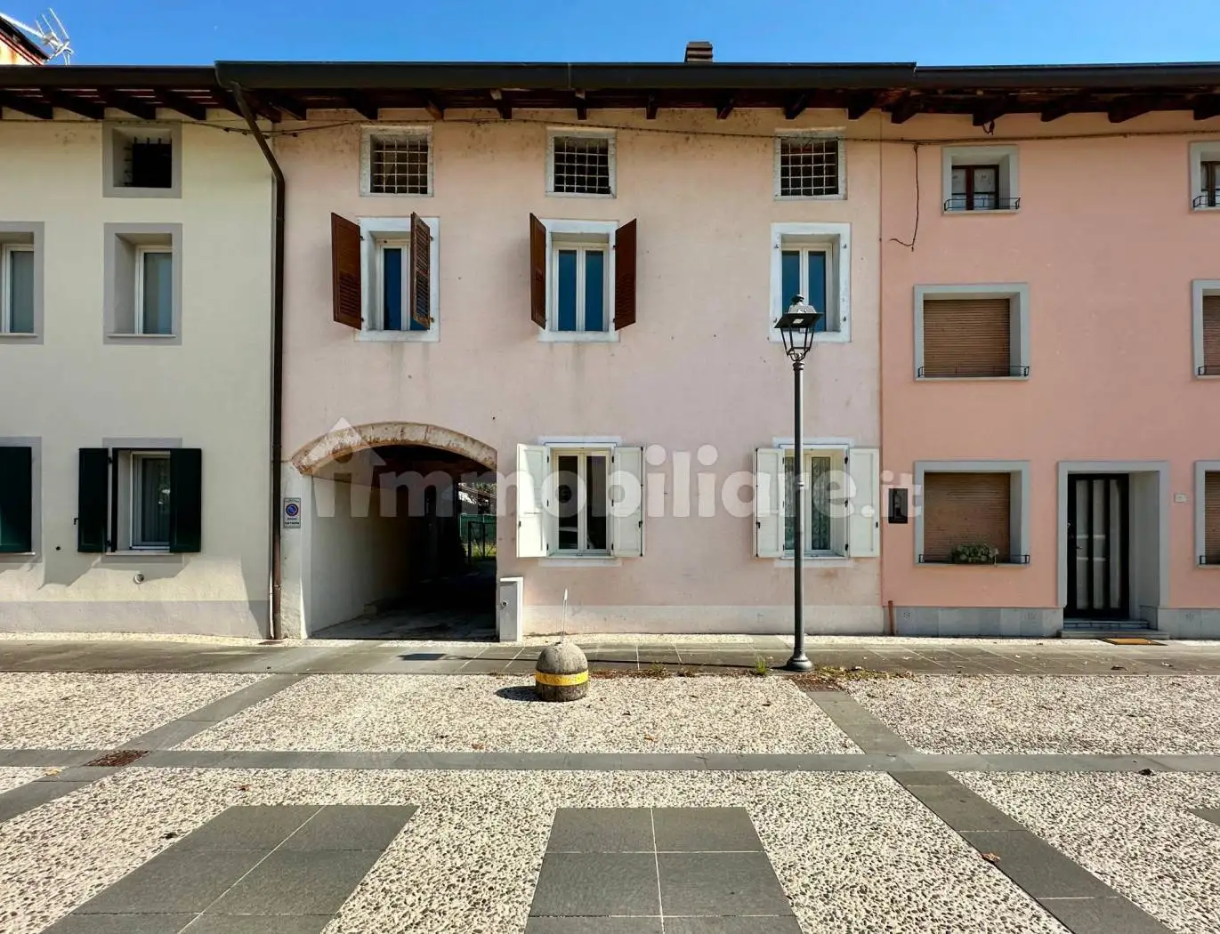 Casa indipendente in vendita a Castions di Strada