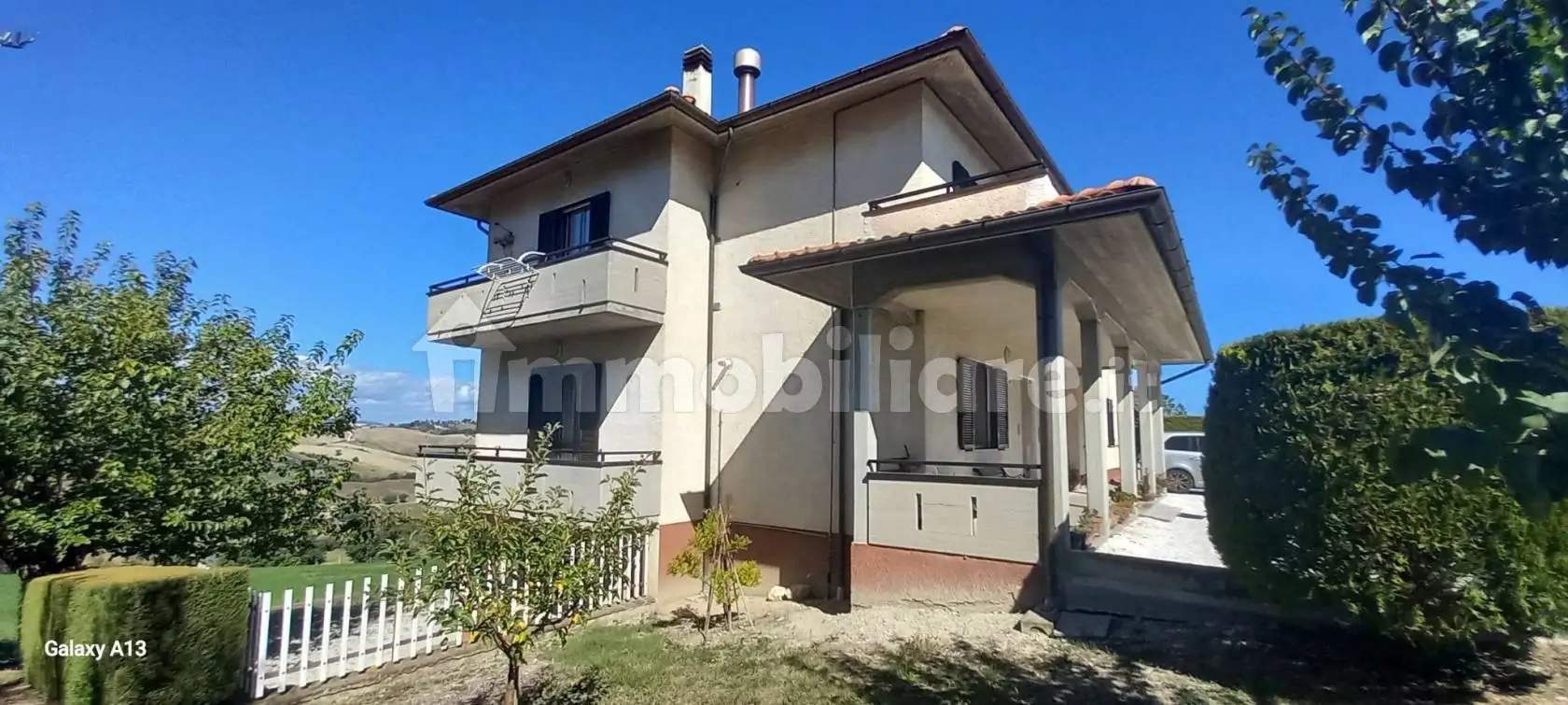 Villa in vendita a Arcevia