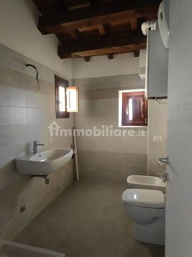 Quadrilocale via Sallustio, Duomo - Fontana Luminosa, L'Aquila - foto 5