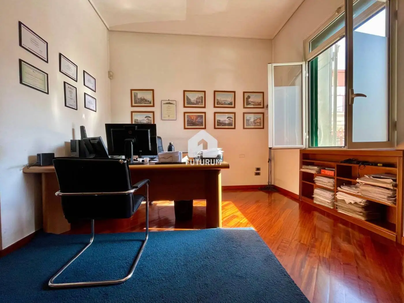 Appartamento in vendita a Napoli