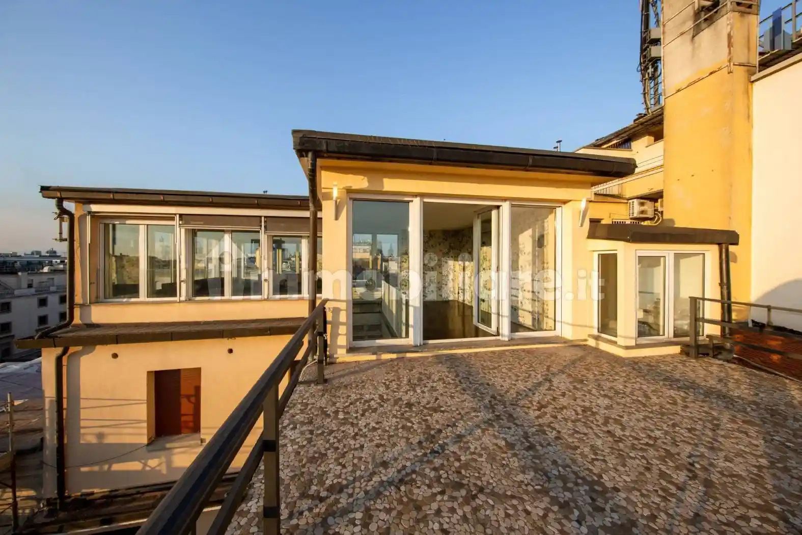 Quadrilocale via delle Asole 4, Duomo, Milano - foto 5