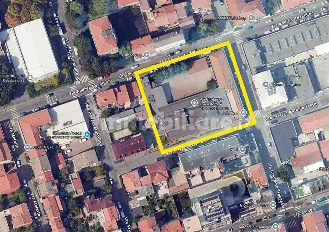 Building in vendita a Milan