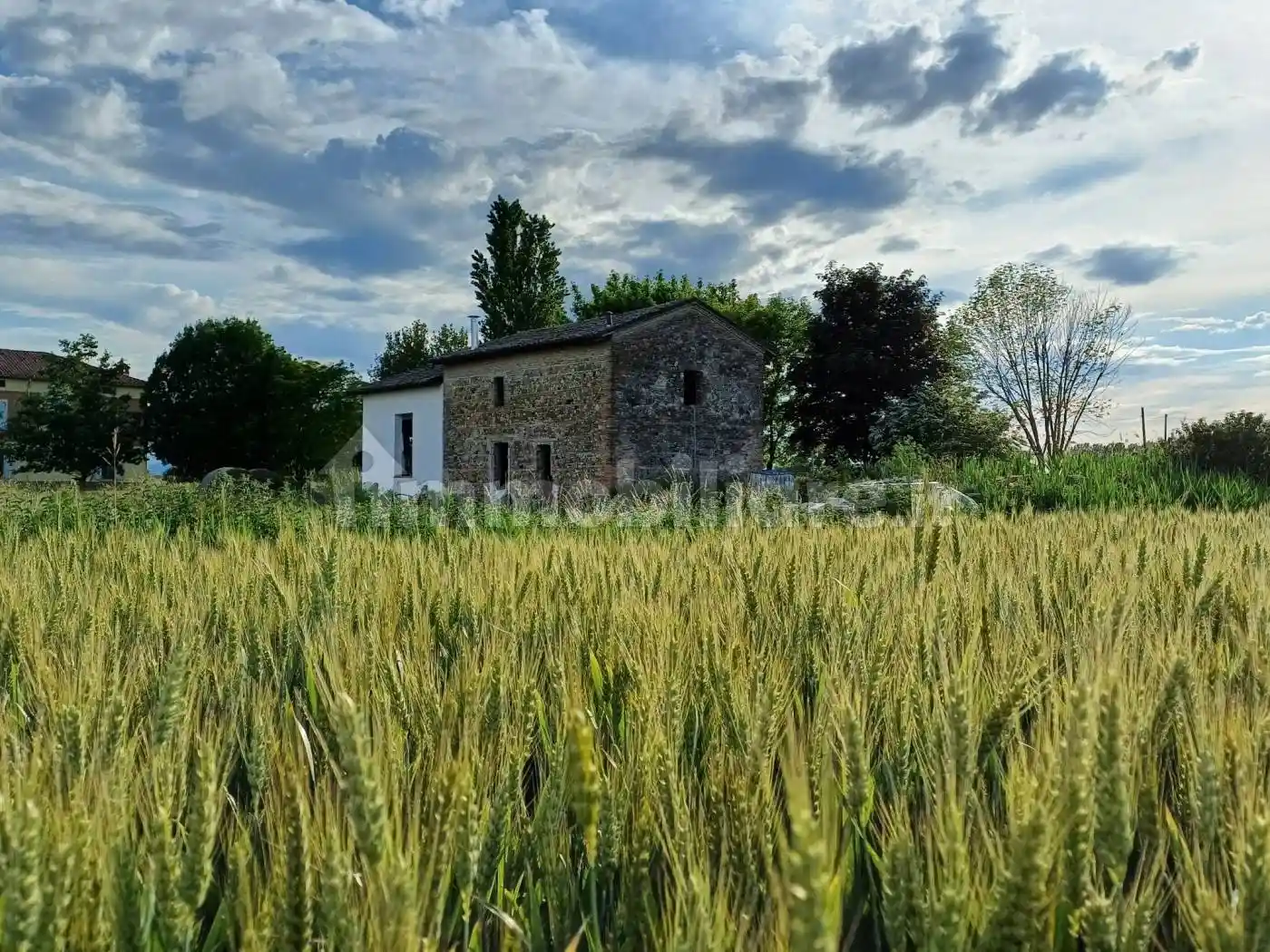 Rustico - Casale in vendita a Parma