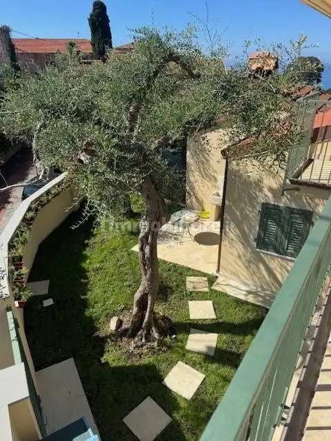 Trilocale ottimo stato, piano terra, Monte Marcello, Ameglia - foto 4