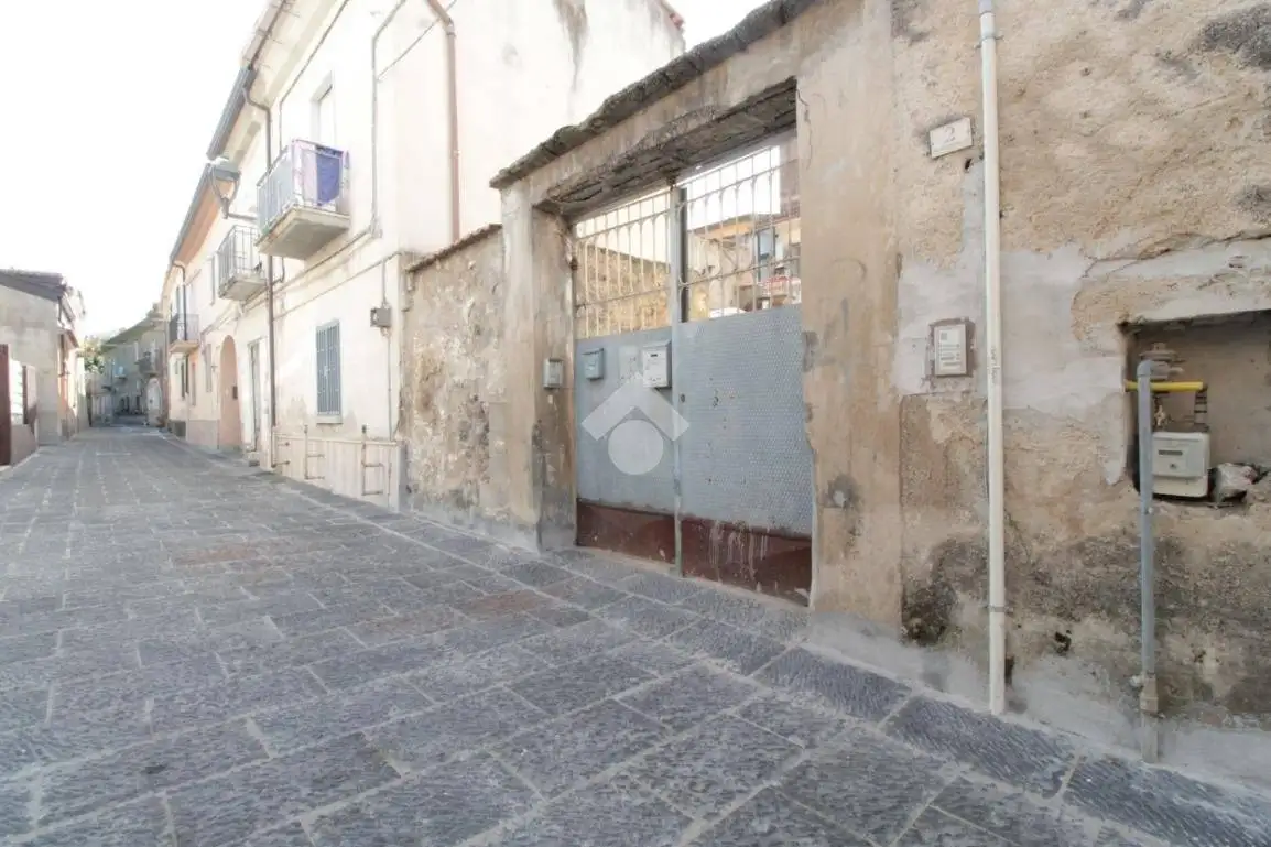 Rustico - Casale in vendita a Caserta