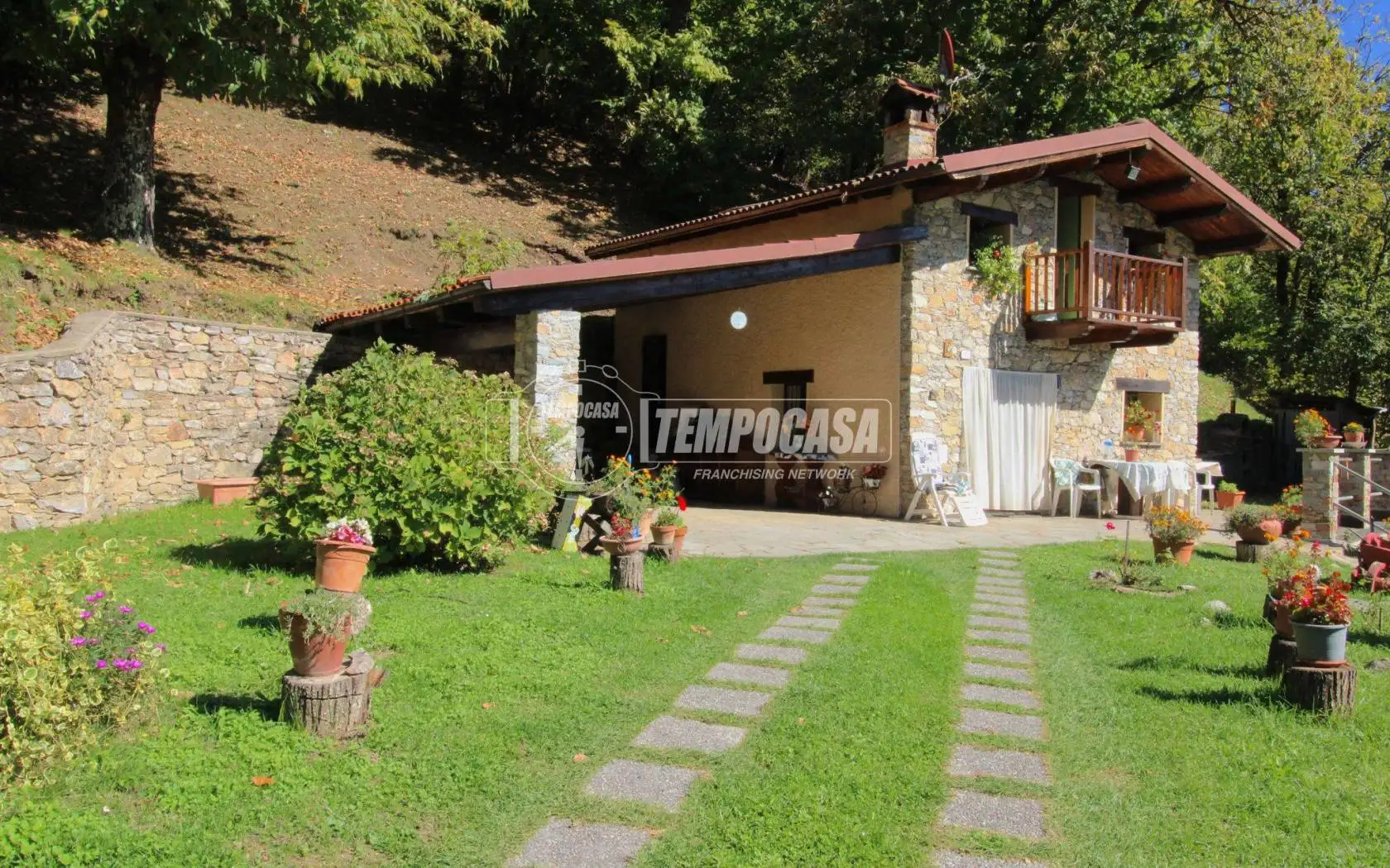 Villa in vendita a Montaldo di Mondovì