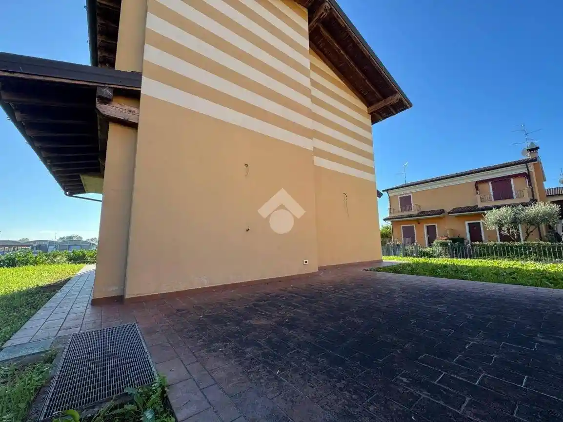 Villa unifamiliare via Antonio Gramsci 87, Torbole Casaglia - foto 4