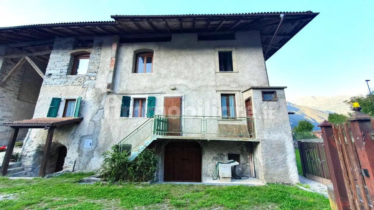 Casa indipendente in vendita a Tione di Trento