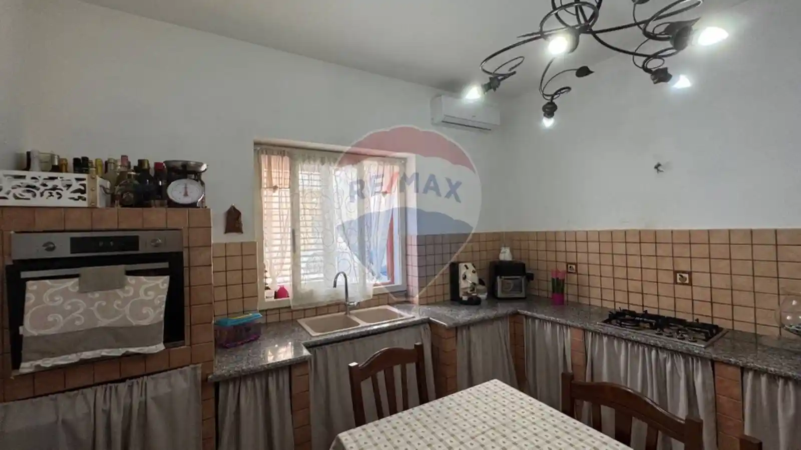 Quadrilocale Cortile II Le Chiavi 23, Acquasanta, Palermo - foto 2