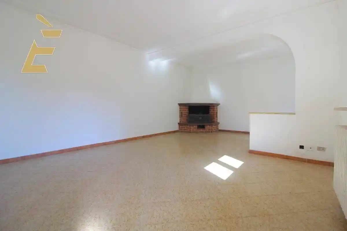 Rustico - Casale in vendita a Cava Manara