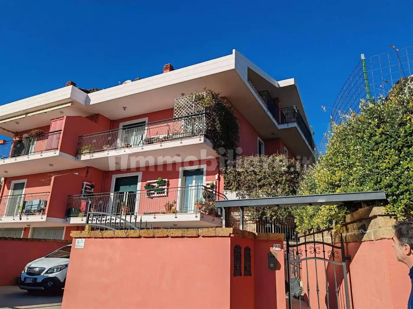 Appartamento ottimo stato, su più livelli, Città Sant'Angelo - foto 2