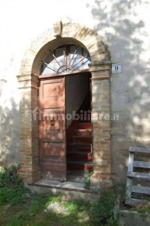 Rustico - Casale in vendita a Gualdo