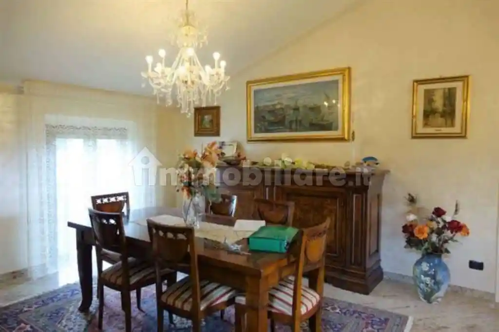 Villa unifamiliare, buono stato, 330 m², Cossignano - foto 2